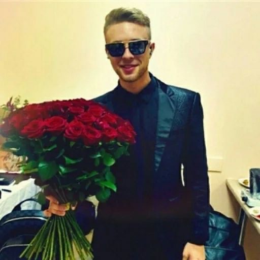Create meme: Egor Krid rose, egor creed with flowers, egor creed with a bouquet of roses