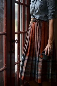 Создать мем: красивые образы, midi skirt, uzun gömlek altina etek