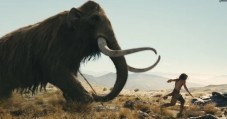 Создать мем: мамонт и человек, мамонт 10 000 лет до нашей эры, кино про мамонтов