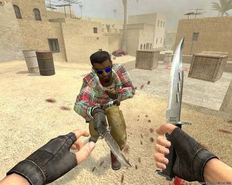 Create meme: 100 gold in the 2, golds in standoff 2, counter strike knife