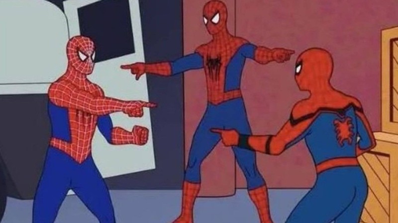 Создать мем: человек паук показывает друг на друга, мем два человека паука, 3 человека паука мем