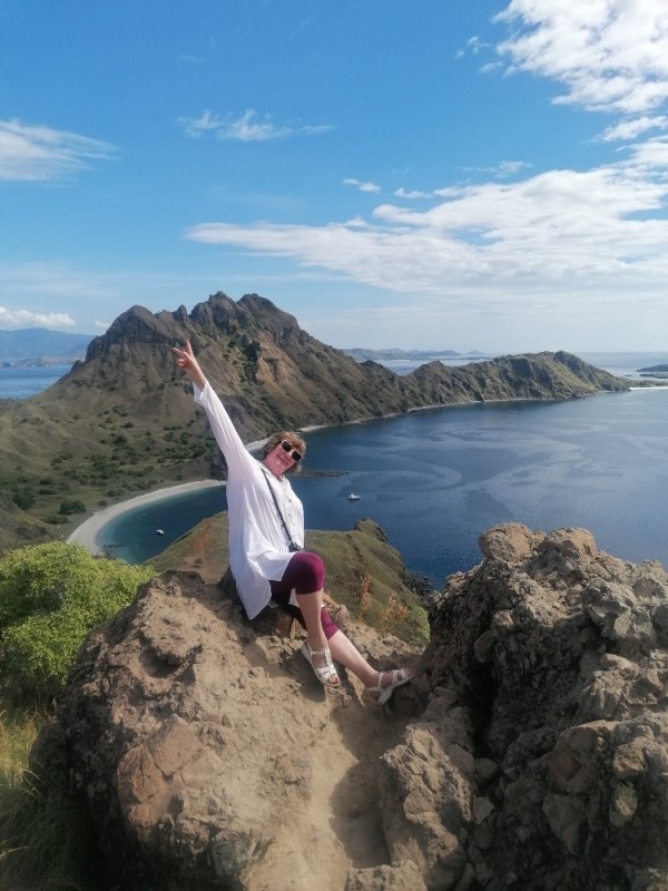 Создать мем: коктебель. мыс хамелеон, komodo, komodo island