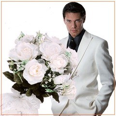 Создать мем: плейкаст 8 марта, белые розы, плейкаст поздравляю с днём рождения