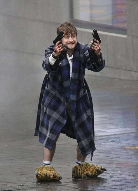 Create meme: Harry Potter Daniel Radcliffe, Daniel Radcliffe guns akimbo, Harry Potter 