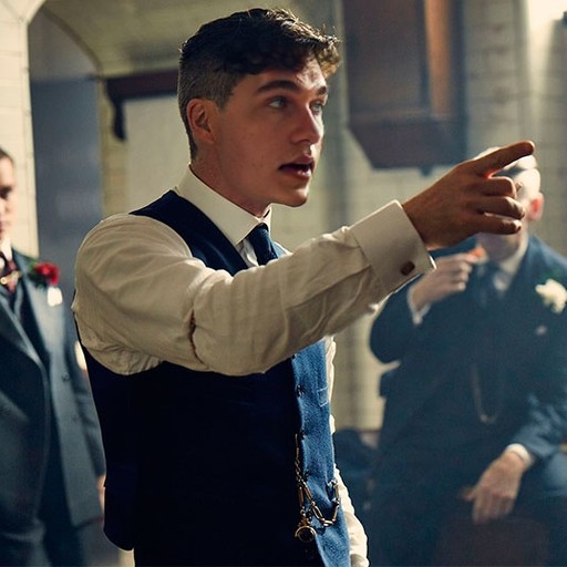 Создать мем: thomas shelby, peaky blinders tommy shelby, острые козырьки 6 сезон