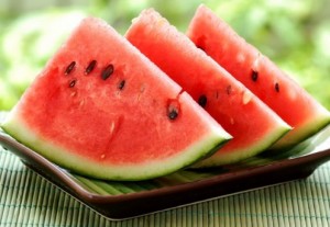 Create meme: watermelons, 100 grams of watermelon, the choice of watermelon