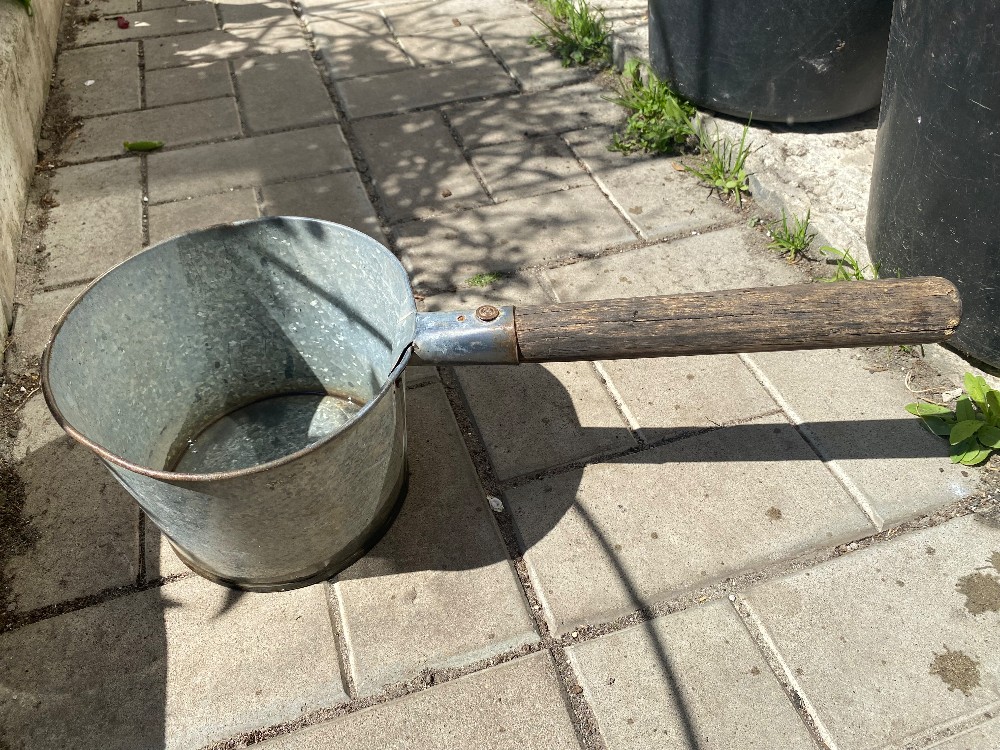 Create meme: bath bucket, galvanized bath bucket 1.5 l, bucket