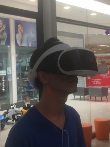 Создать мем: vr headset, oculus, virtual reality
