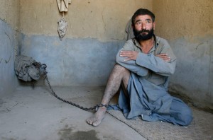 Создать мем: мужчина, chained afghan man, грязный бомж