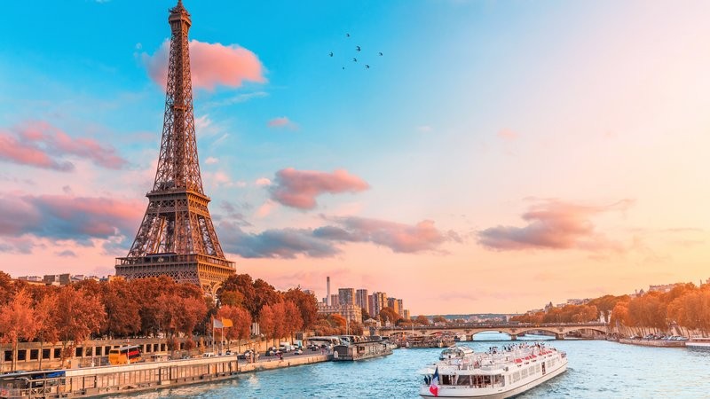 Create meme: the Eiffel tower in Paris , Paris , Eiffel tower 