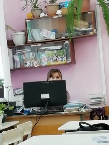 Создать мем: кабинет бухгалтерии новоузенской рб, рабочее место учителя фото, какое растение поставить в офисе