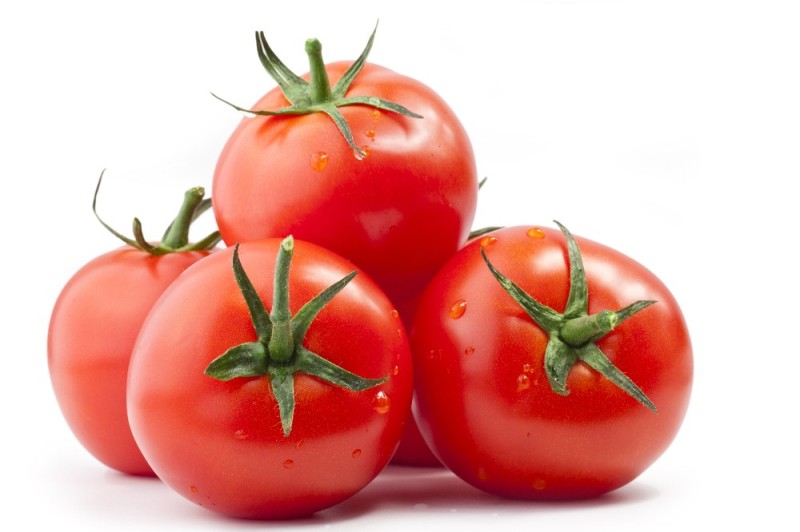 Create meme: tomato , cherry tomatoes, three tomatoes on a white background