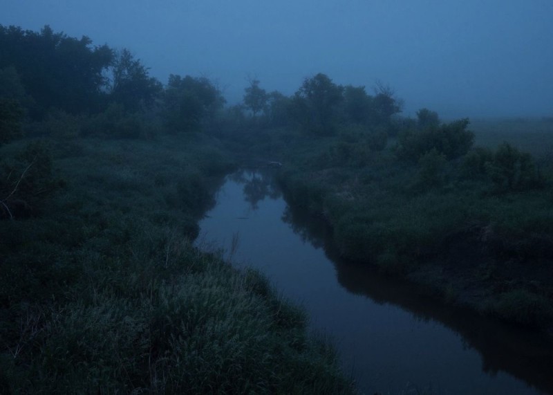 Создать мем: пейзаж река, мрачное место, пейзаж мрачный