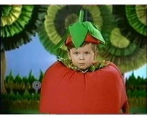 Создать мем: фруктовый сад, а я томат, Егор помидор переехал проблему как бугор
