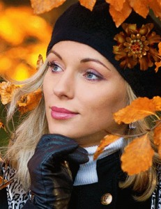 Create meme: falling leaves, autumn leaf fall, autumn woman pictures