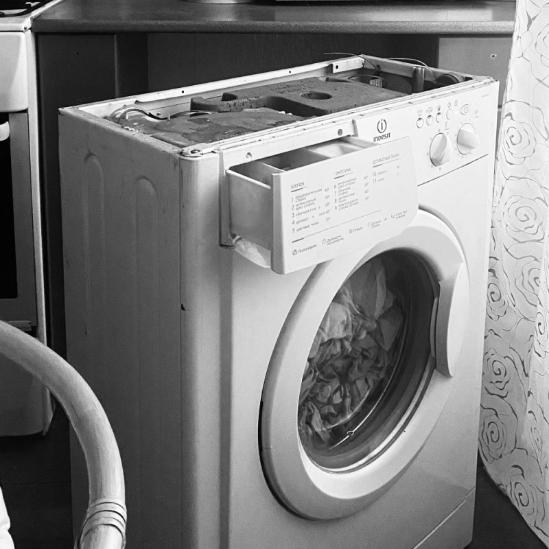Create meme: washing machine indesit , indezit washing machine, the indesit washing machine
