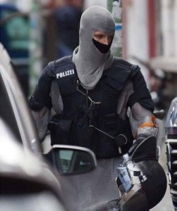 Create meme: mail, polizei, special forces