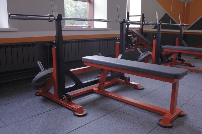 Create meme: iron horse bench press bench with ih-uta desk, bench press and press, bench press