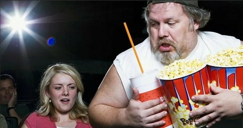 Create meme: the guy with the popcorn, popcorn, Dude at the cinema with popcorn