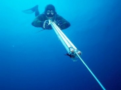 Create meme: andrey lagutin spearfishing, decompression-free dive, spearfishing rifle
