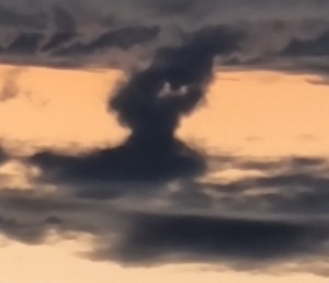 Создать мем: самые необычные облака, скрытое облако, cloud sky