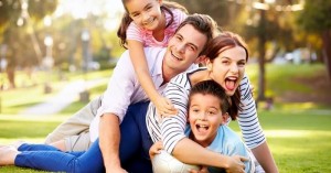 Создать мем: гармония и баланс, счастливая семья, счастливая семья с детьми