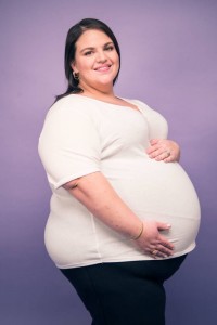 Создать мем: большой живот, беременная женщина, jennifer plus size pregnant