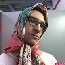 Create meme: headscarf for men, The man in the headscarf, the scarf on the head