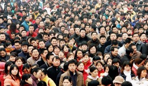Создать мем: толпа китайцев, население центрального китая, много китайцев