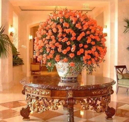 Create meme: the flowers are beautiful, the composition of colors, flowers in hotels