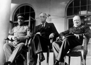 Создать мем: тегеранская конференция 1943 место, 1943 сталин рузвельт черчилль, рузвельт и черчилль