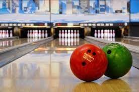 Create meme: bowling game, bowling