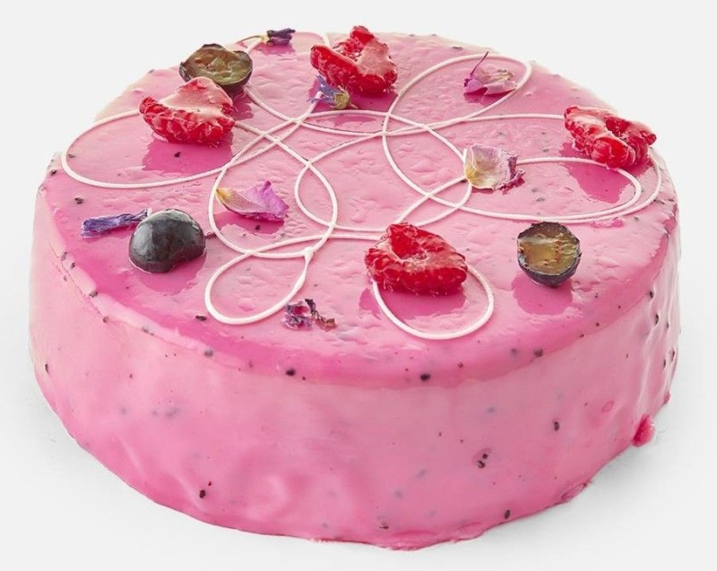 Create meme: pinkie boucher cake, boucher cake, cake with yogurt cream