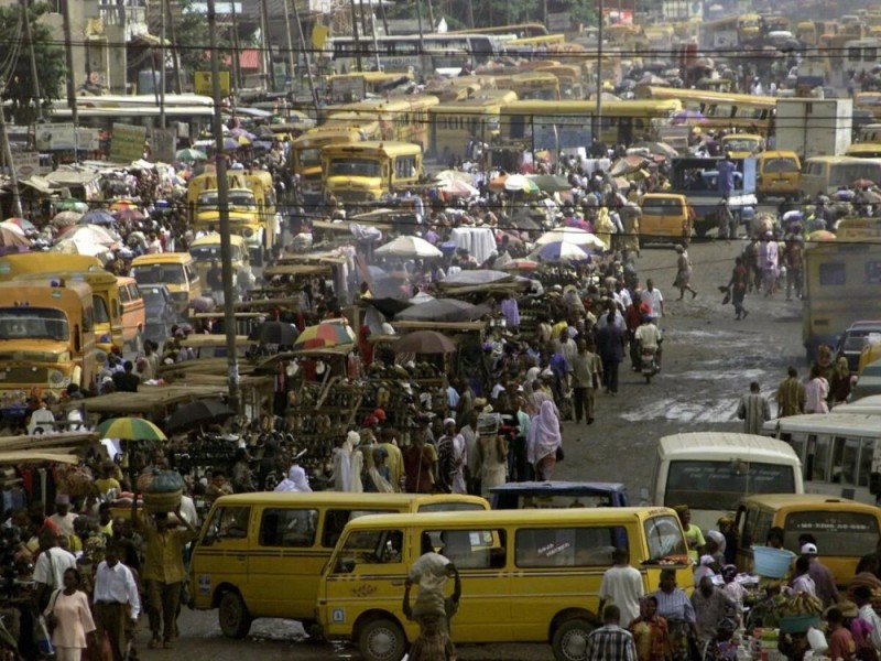 Создать мем: улица, lagos nigeria, лагос нигерия