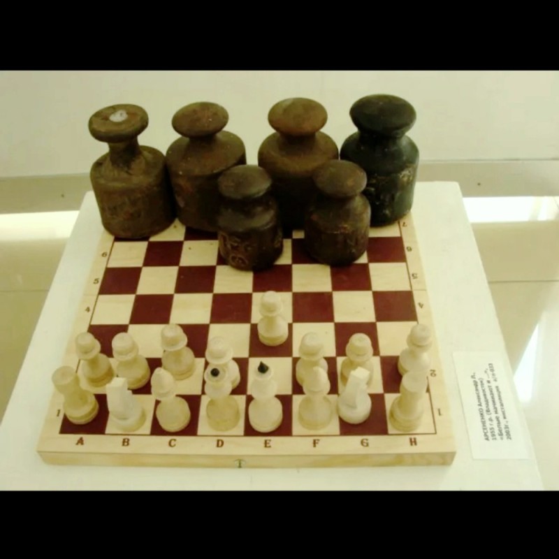 Create meme: duz--khotimir chess, chess board, the game of chess