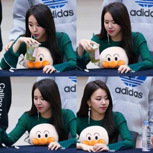 Create meme: Mina tvays, korean girl, twice tzuyu