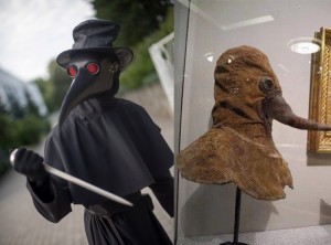 Create meme: the plague doctor cosplay, plague doctor, the costume of the plague doctor