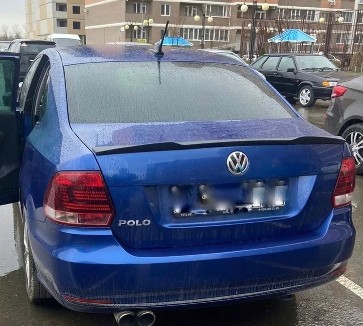 Создать мем: Volkswagen Polo V, фольксваген поло темно синий, синий volkswagen polo sedan
