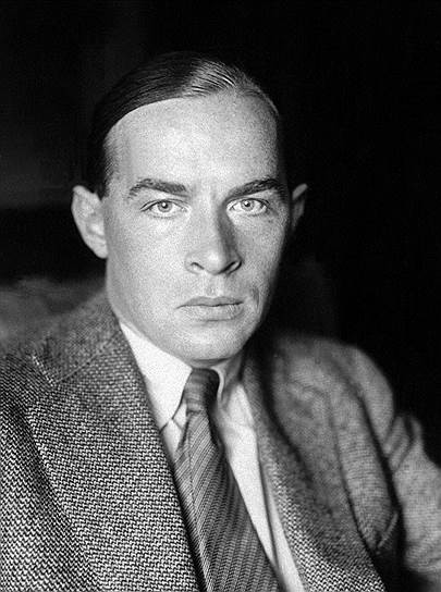 Create meme: Erich Maria Remarque, Erich Maria Remarque three comrades, Erich Maria Remarque life on loan