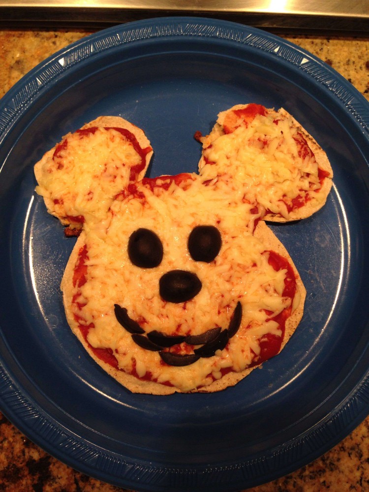 Create meme: Mickey mouse pizza, brekfast pizza, pizza for Halloween