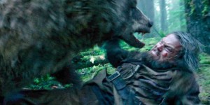 Создать мем: нападение медведя, медведь в мурманске, a bear