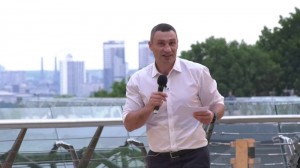 Create meme: Klitschko is the mayor, bridge Klitschko, people