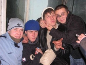 Создать мем: gopnik, гоп компания, быдло