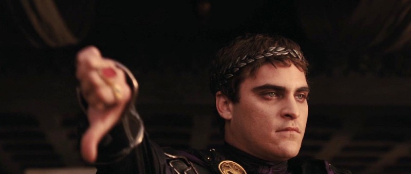 Создать мем: commodus, большой палец вниз, хоакин феникс коммод