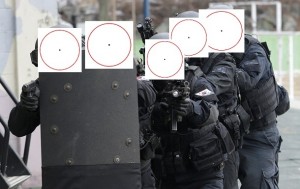 Создать мем: хорватский спецназ, police officer, спецназ полиции германии щит