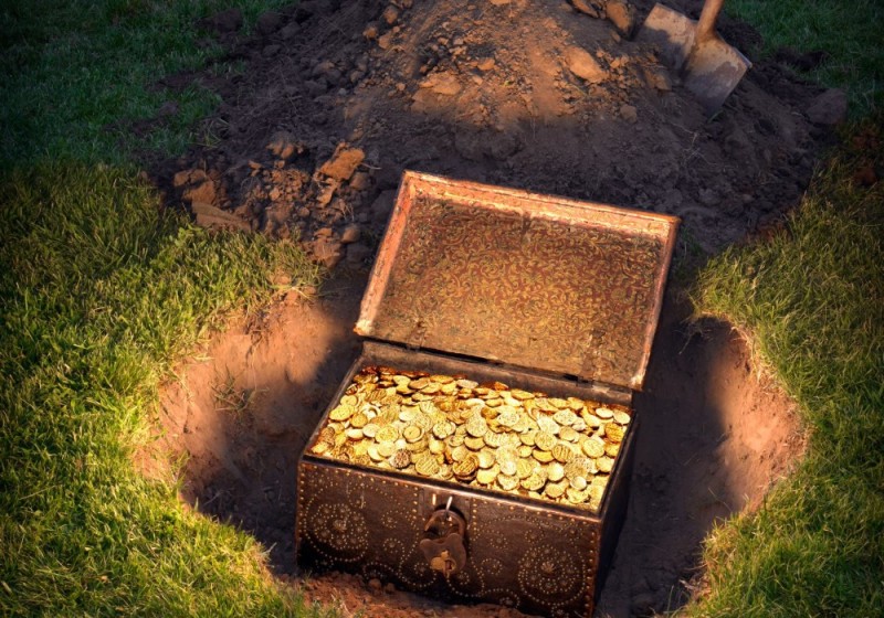 Create meme: A chest of gold, a chest of gold in the ground, metal detector