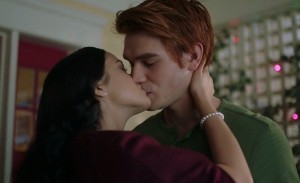 Create meme: Riverdale Archie and Veronica kiss, Riverdale Archie and Veronica, Riverdale photos of Archie and Veronica