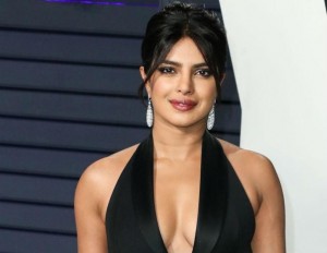 Создать мем: актриса приянка чопра, priyanka chopra jonas, приянка чопра матрица 4