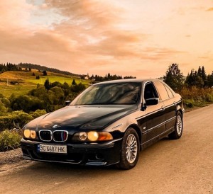 Create meme: BMW 7er III (E38) Restyling, BMW 750il e38