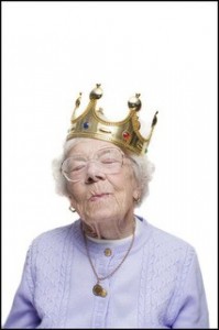 Создать мем: королева, бабка, бабуля